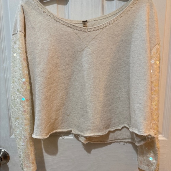 Cream Sequin Sleeve Crewneck Crop Blouse - Picture 6 of 8